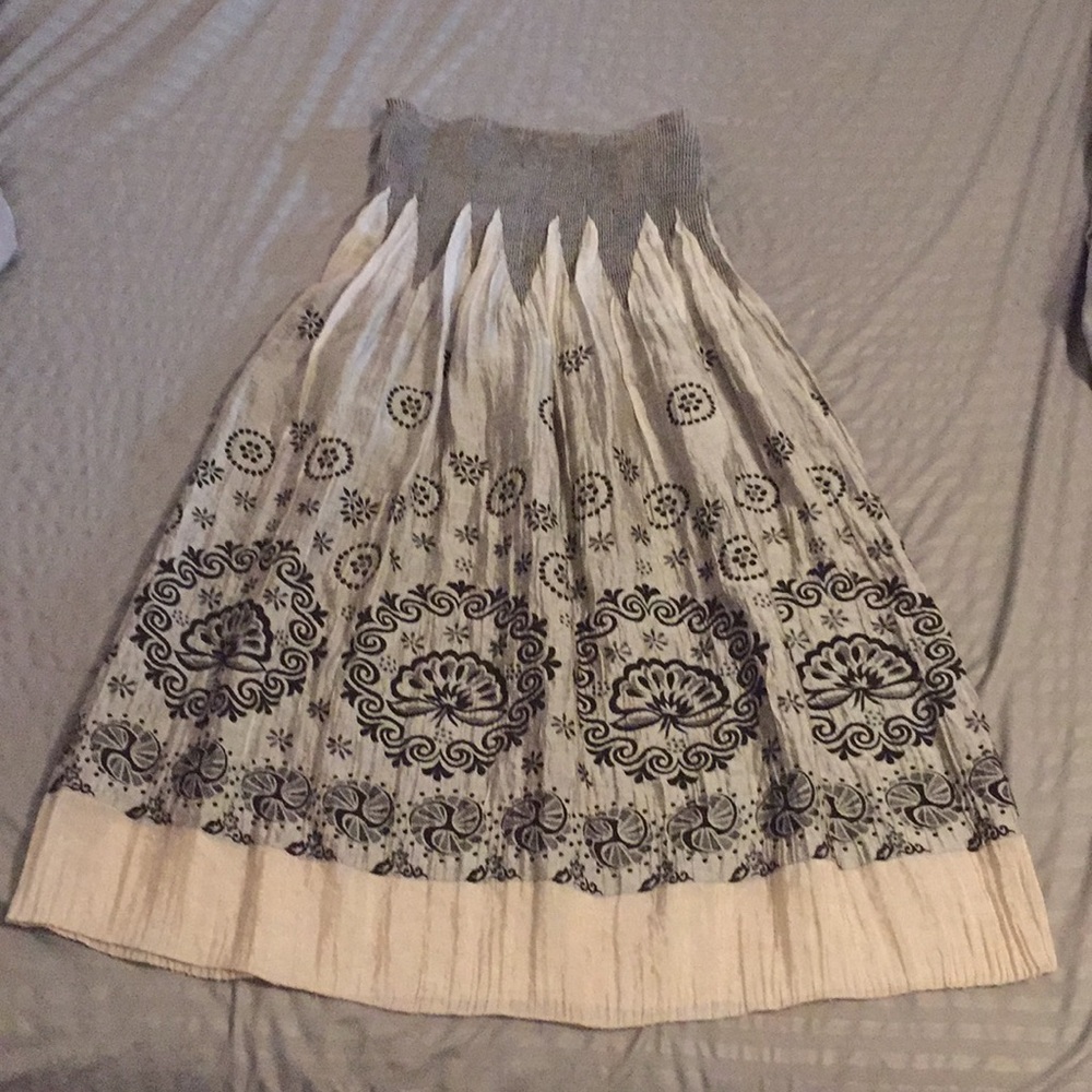 Dress/skirt